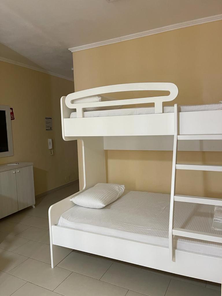 Hotel Adria Shëngjin Esterno foto