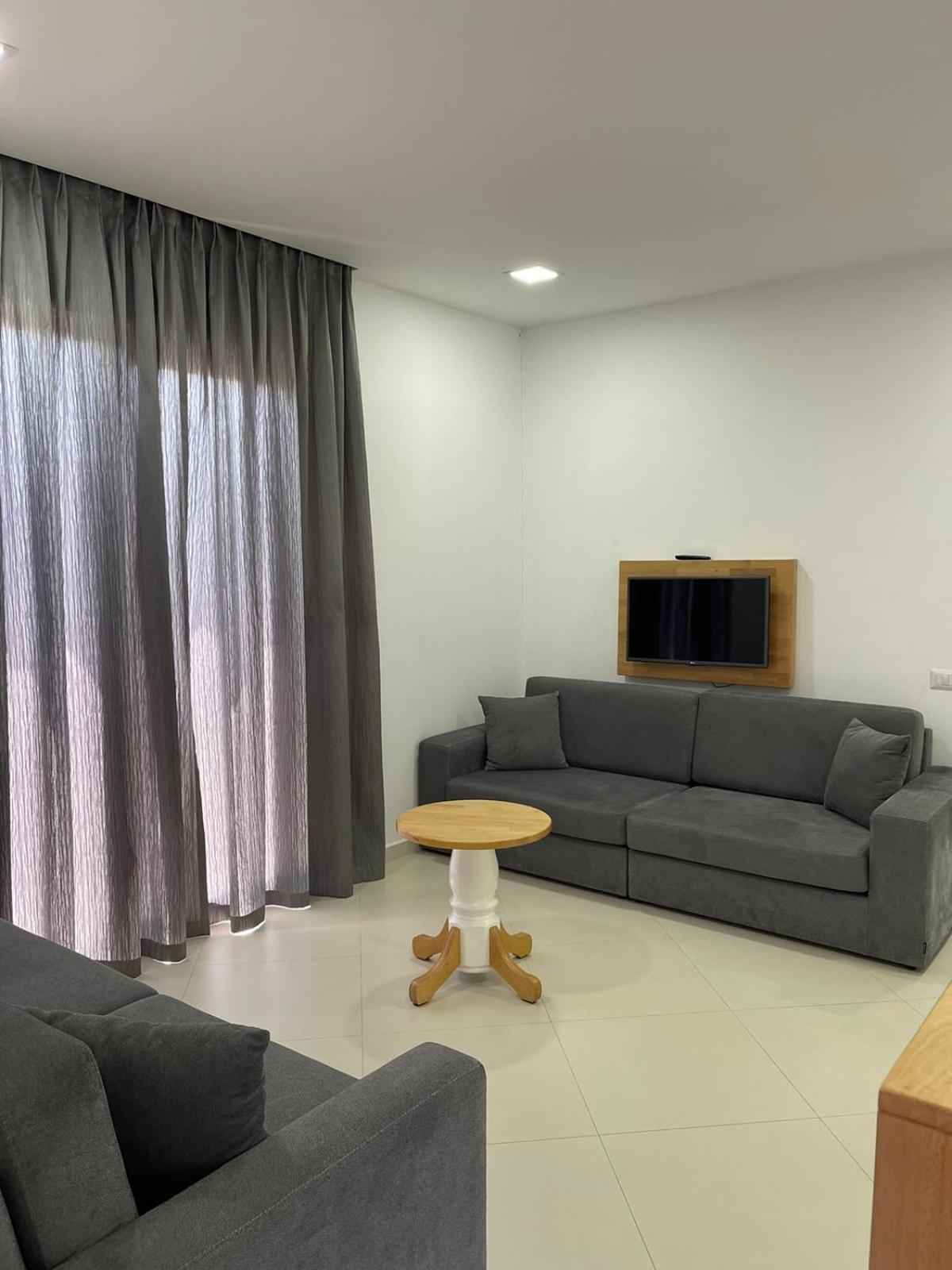 Hotel Adria Shëngjin Esterno foto