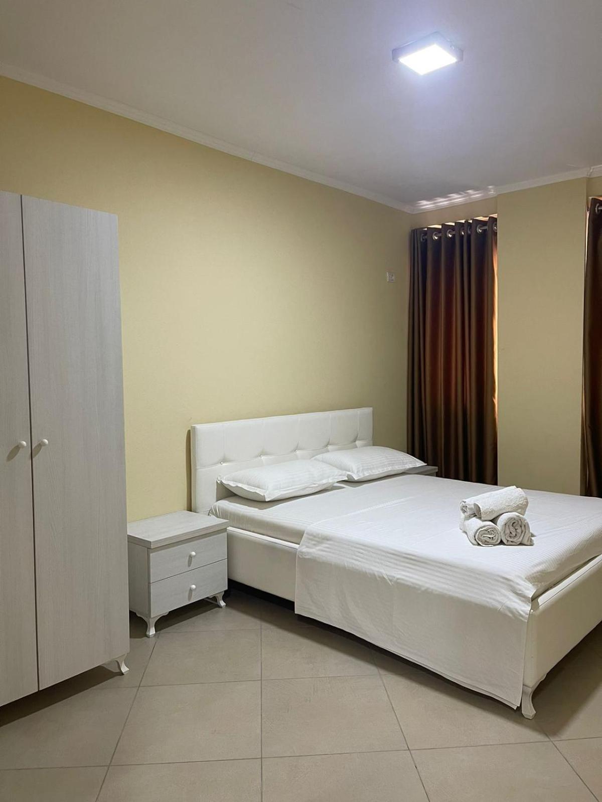 Hotel Adria Shëngjin Esterno foto