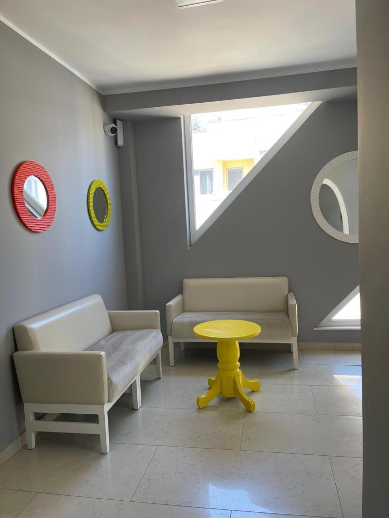 Hotel Adria Shëngjin Esterno foto