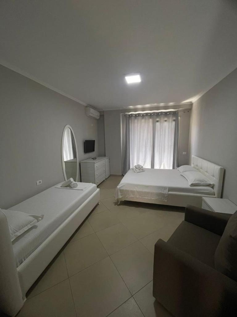 Hotel Adria Shëngjin Esterno foto